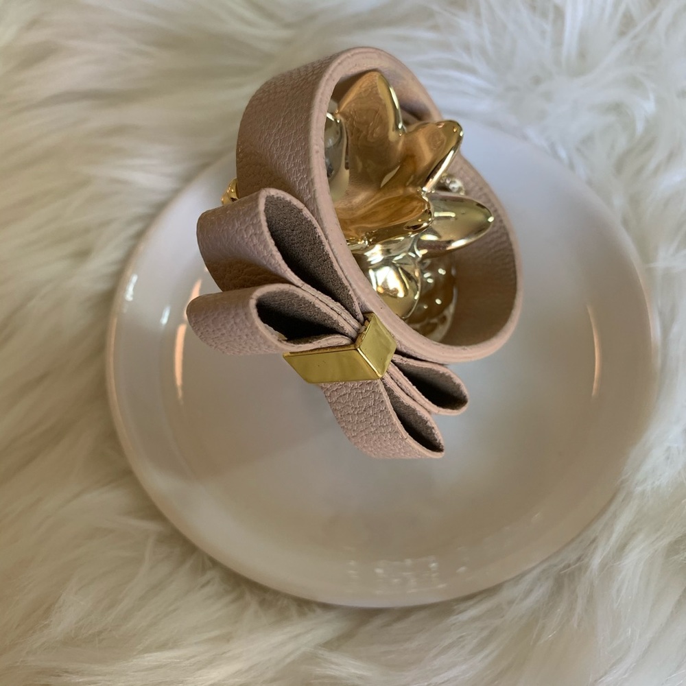 EUC BCBGeneration Bow Bracelet